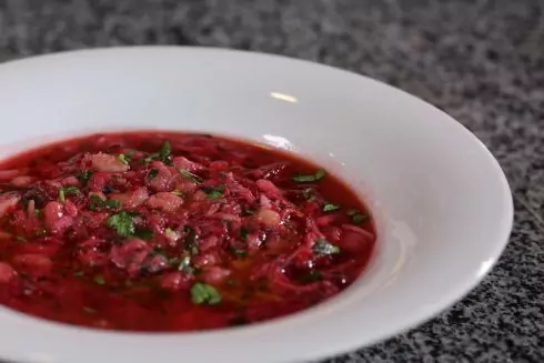 Суп из холодца: гениальная идея для зимнего блюда