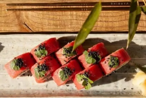 На Ярославовом Валу открылся третий суши-киоск Shibuya от основателей &laquo;Пирожковая Тетя Клара&raquo;