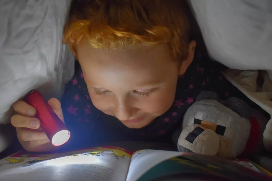 Жителям Київщини сказали готуватися до тривалих відключень світла: список громад, де пошкоджені енергооб&rsquo;єкти