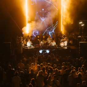 Куди піти у Києві 27–29 червня: YAKTAK, Garden Beer Weekend та ювілей Squat 17b