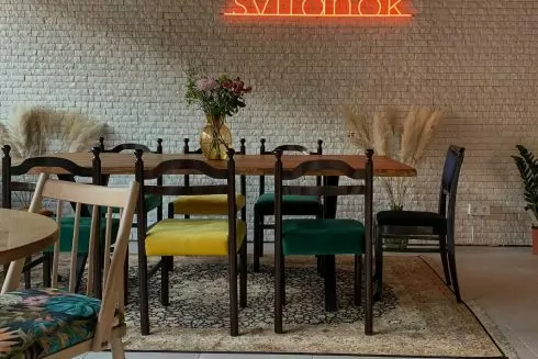 Завтраки, кофе и вино: на Березняках открылось кафе Svitanok
