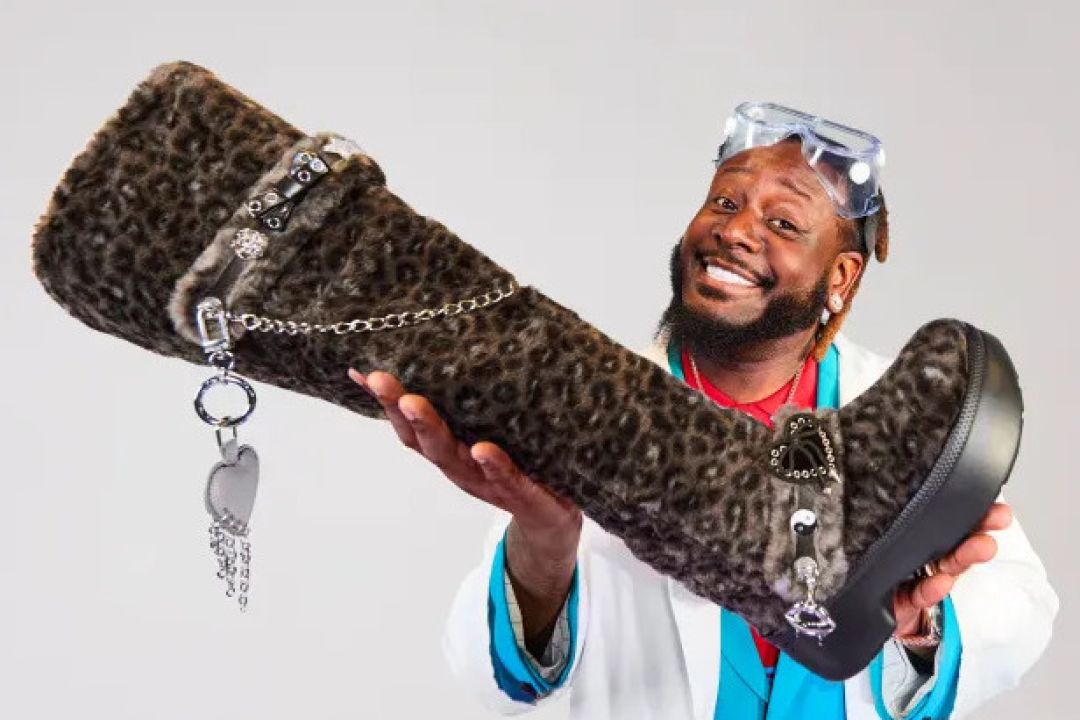 Crocs представив свої найвищі чоботи зі штучного хутра