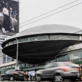 “Літаючу тарілку” на Либідській у Києві збережуть, проте ТРЦ поряд продовжать будувати