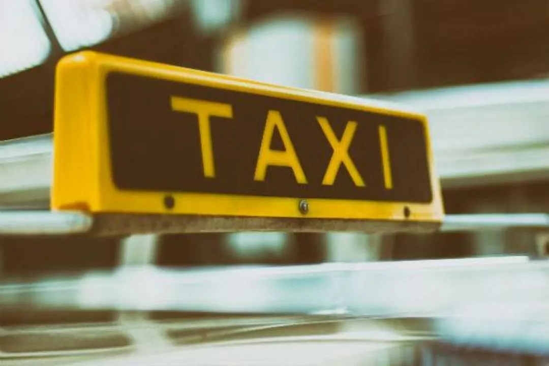 Як влаштовані Uber, Uklon та інші служби таксі Києва