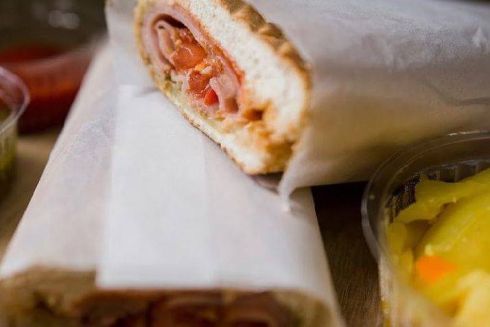 На Бессарабці відкрилась сендвічна Tel Aviv Sandwich. Готують за ізраїльським рецептом