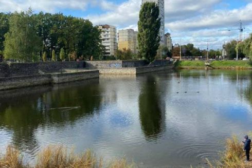 На Теремках планируют обустроить общественное пространство с террасой и променадными зонами