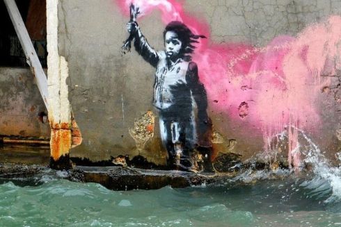 Мурал Бенксі у Венеції демонтували для реставрації — його пошкодила вода