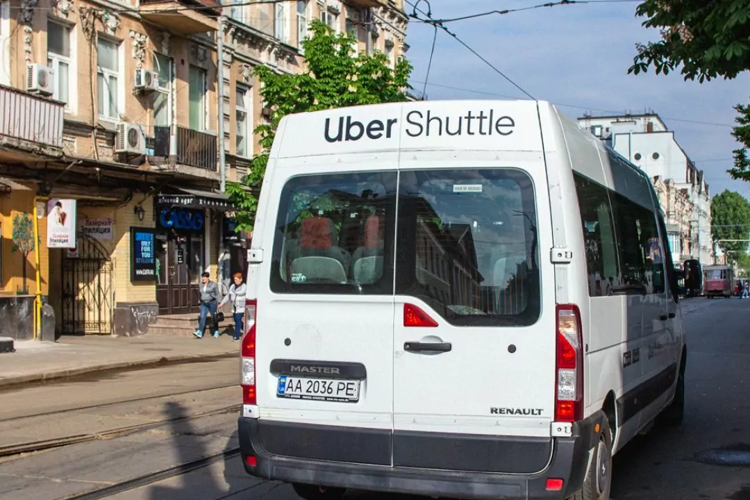 Uber запускає безкоштовні шатли до польського кордону