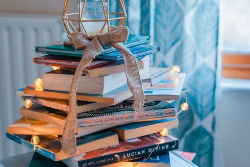 Какие книги были наиболее популярны среди украинцев в 2023 году - опрос