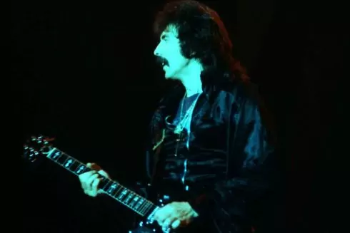 Гітарист Black Sabbath передав &pound;53 тисячі онкологічній лікарні &mdash; музикант продав свою гітару