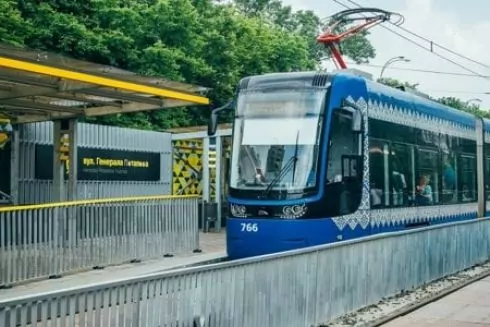 У Києві поновлять рух трамваїв і тролейбусів: список маршрутів