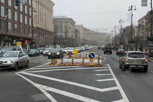 На переході біля ЦУМу облаштували острівець безпеки