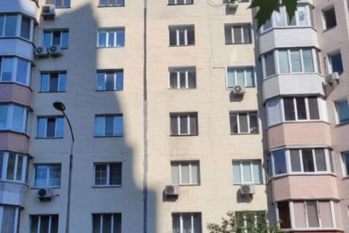 В Украине восстановили многоэтажку, которую повредил обломок российской ракеты в апреле