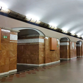 В киевском метро скрыли бюсты с российскими деятелями