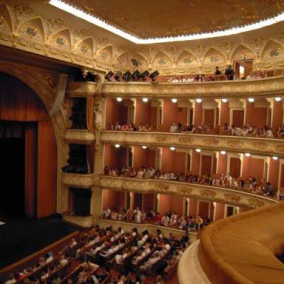 Премьера спектакля «Украденное счастье» откроет летний сезон в театре Франко