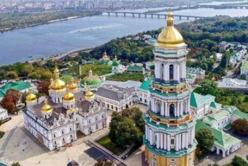 Киево-Печерскую лавру открыли для посетителей