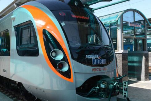 У поїздах «Інтерсіті+» з'явилися м'ясні та вегетаріанські бізнес-ланчі