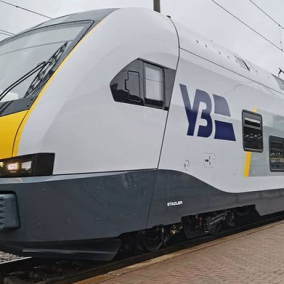«Укрзалізниця» призначає два нових поїзди до Польщі: графік та ціни