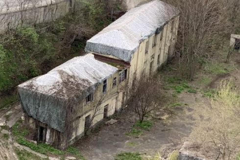 Бізнесмен-уродженець росії знімає дах будівель Київського водогону: він хоче забудувати Володимирський узвіз