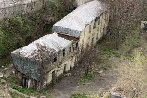 Бізнесмен-уродженець росії знімає дах будівель Київського водогону: він хоче забудувати Володимирський узвіз