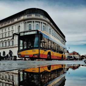 В автобусах Варшави транслюють відеоролики про Україну