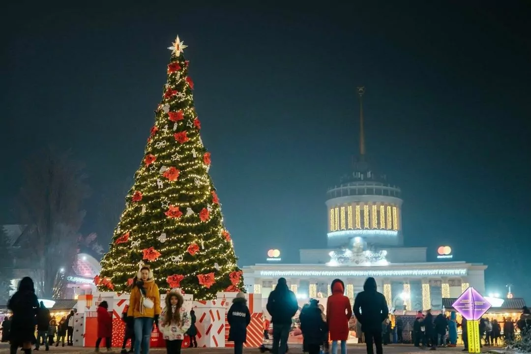 У Києві дозволили працювати атракціонам і ковзанкам в період локдауну, але за однієї умови