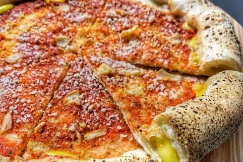 На Печерську запрацювала веганська піцерія Vegetalia у форматі dark kitchen