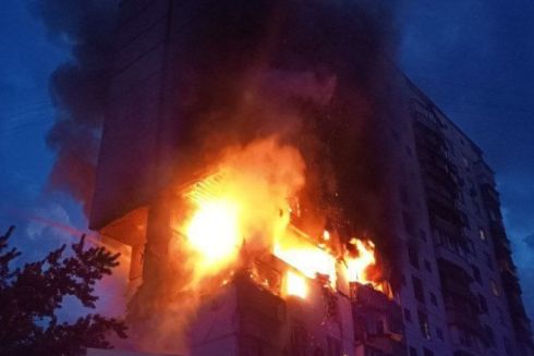 Вибух у багатоповерхівці в Дніпровському районі: є загиблі і поранені