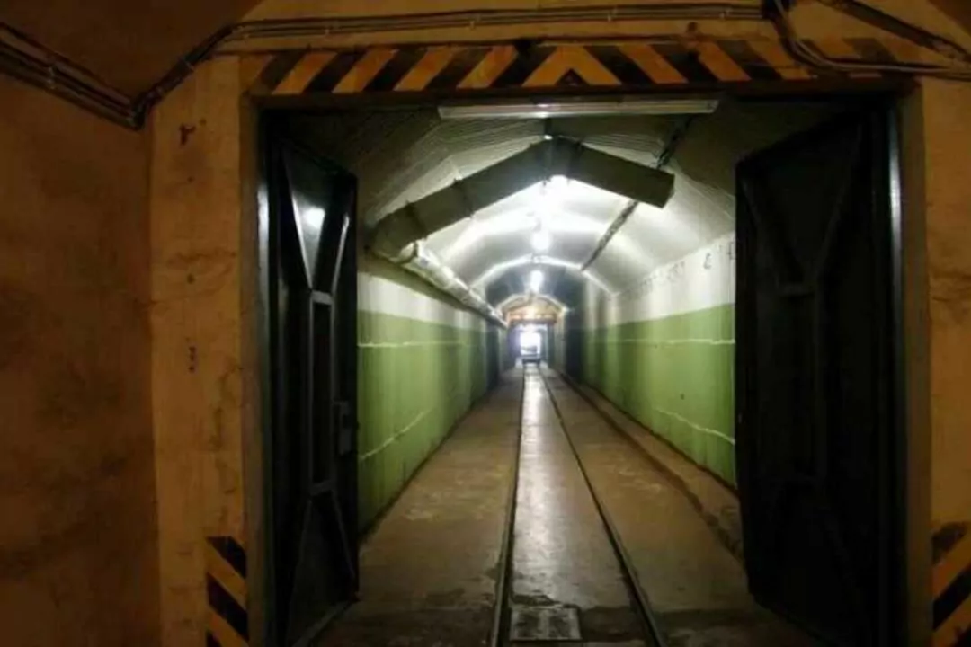 В Киевской области есть 425 убежищ на случай ядерного удара. Их оборудуют радиоприемниками &mdash; глава ОВА