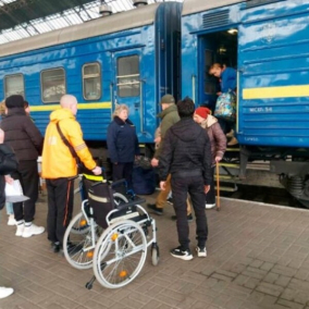 До конца года на киевском вокзале заработают лифты для людей с инвалидностью