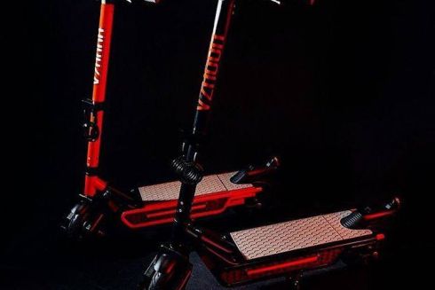 В Киеве запустили еще один сервис аренды электросамокатов