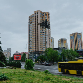 Частину зруйнованої багатоповерхівки на Лобановського доведеться знести – КМДА