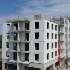 Украинские инженеры разработали технологию для скоростного восстановления жилья: можно строить 120 квартир в месяц
