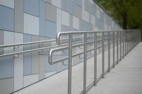 Студія Balbek Bureau розробила довідник по створенню інклюзивного простору в місті