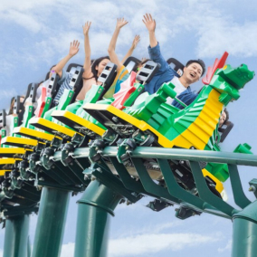 У Шанхаї відкрили найбільший Legoland у світі