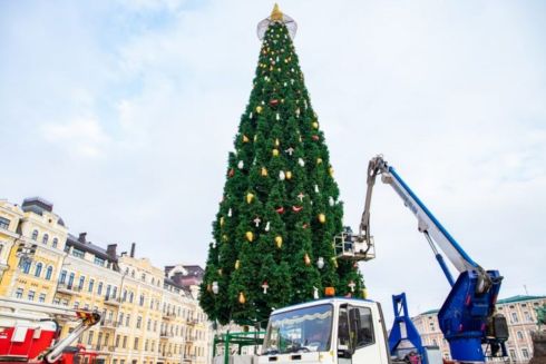 На Софийской площади установят 10-метровую елку без иллюминации &ndash; Folk Ukraine