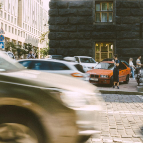 В Киеве запретили движение авто без шумопоглотителей – решение Киевсовета