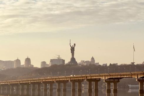 Закриття метро та зупинка транспорту під час тривог: Топ-7 транспортних проблем Києва
