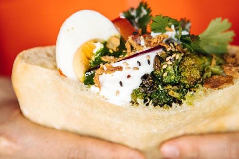 Біля метро «Палац Україна» відкрили стріт-фуд «Юкі Чапукі»