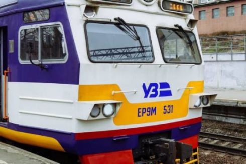 Проєкт з безбар&rsquo;єрності станцій Київської міської електрички призупинили