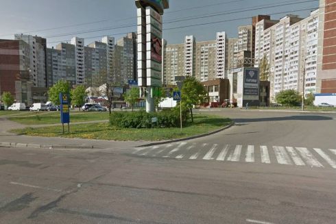 На Теремках демонтировали 40 МАФов и расчистили остановки