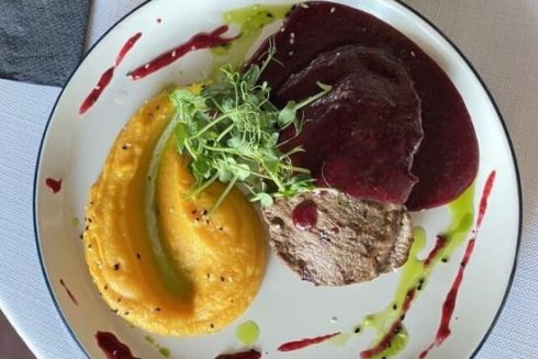 7 видов фондю и улитки по-бургундски: на Оболони заработал французский ресторан L’UCA