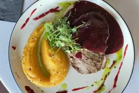 7 видов фондю и улитки по-бургундски: на Оболони заработал французский ресторан L&rsquo;UCA