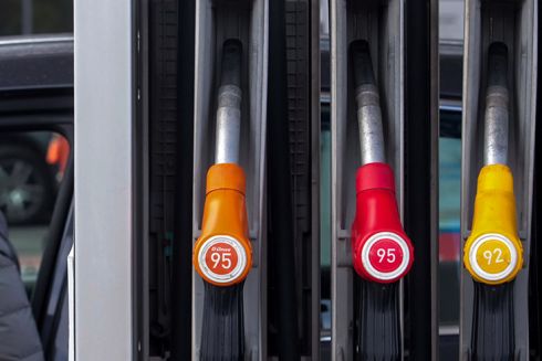 В Украине продолжают снижаться цены на топливо