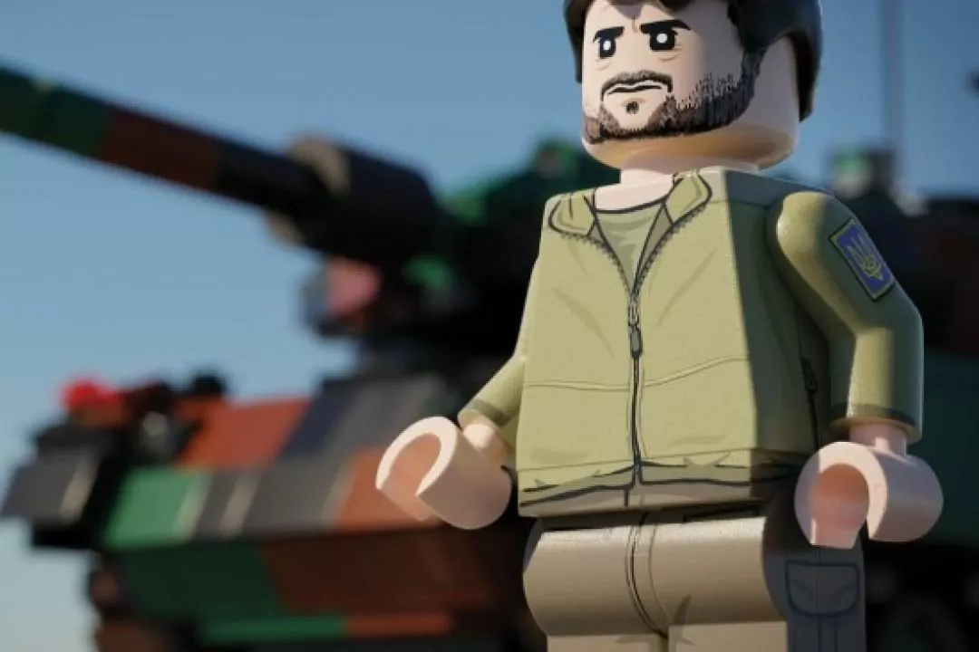 В поддержку Украины: Brickmania Toys выпустит мини-фигурку Владимира Зеленского