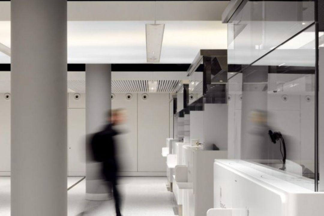 У центральному вокзалі Амстердама відкрили "термінал майбутнього"