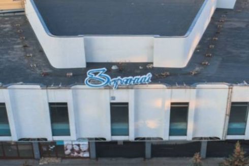 На месте кинотеатра “Зоряный” построят ТРЦ высотой с девятиэтажку