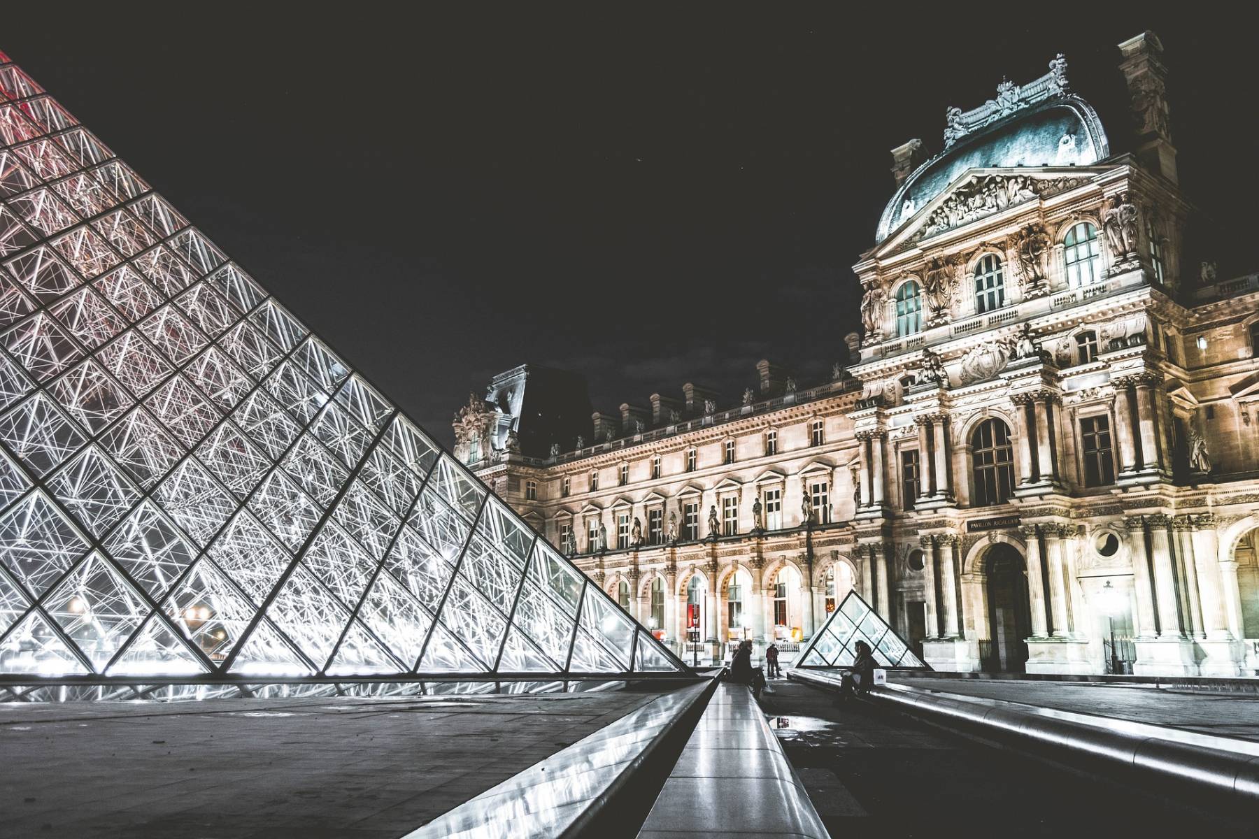 louvre-1210004_1920