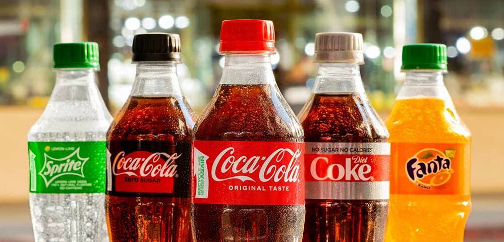 Coca-Cola выпускает напитки в бутылках из переработанного пластика ...