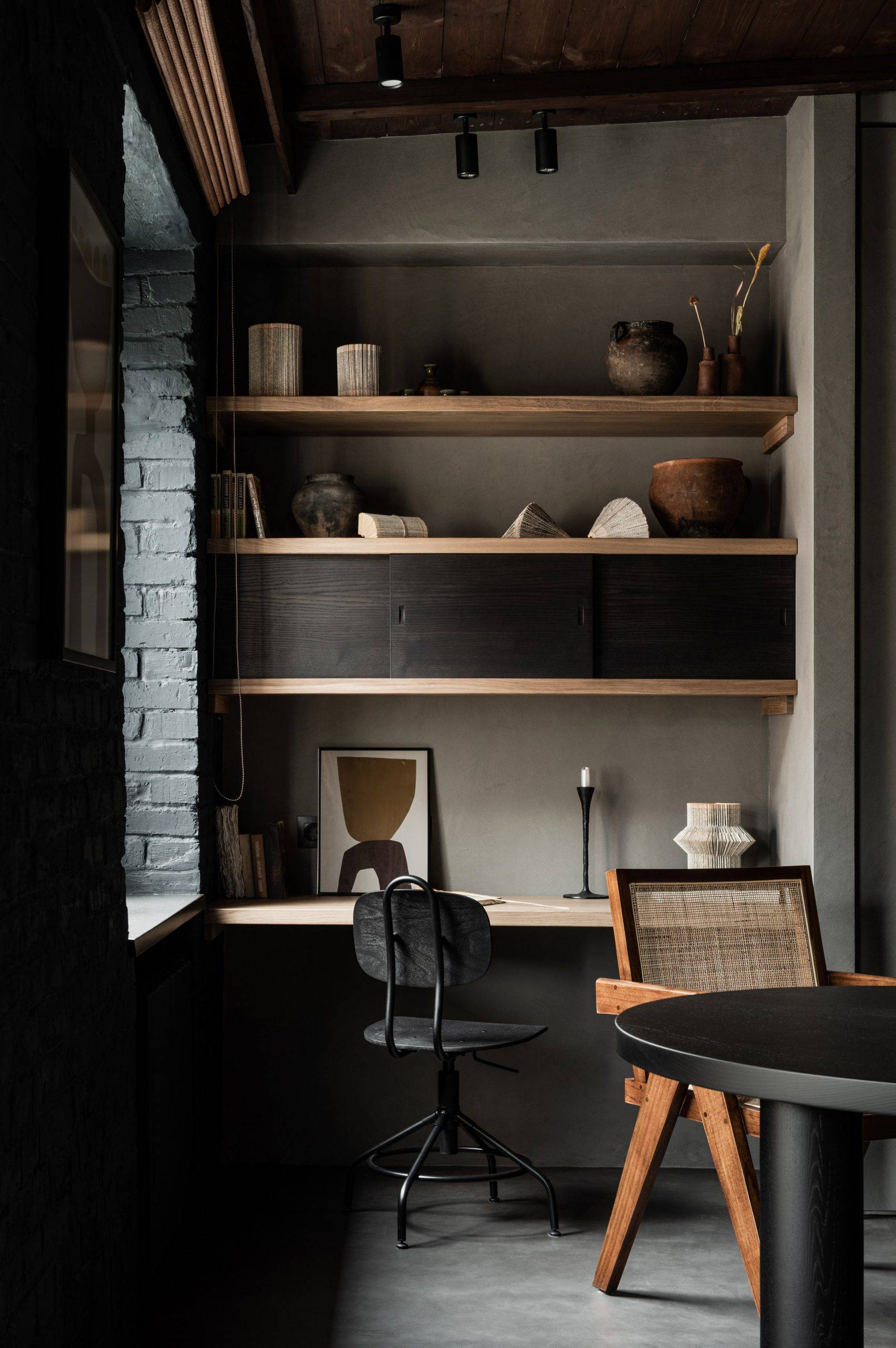 olga-fradina-kyiv-apartment-interior_dezeen_2364_col_5-1704x2561